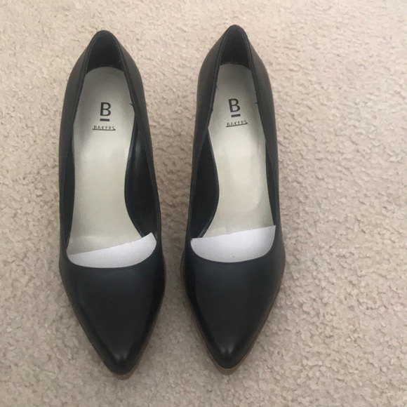 Shoes - Picture 1 of 5